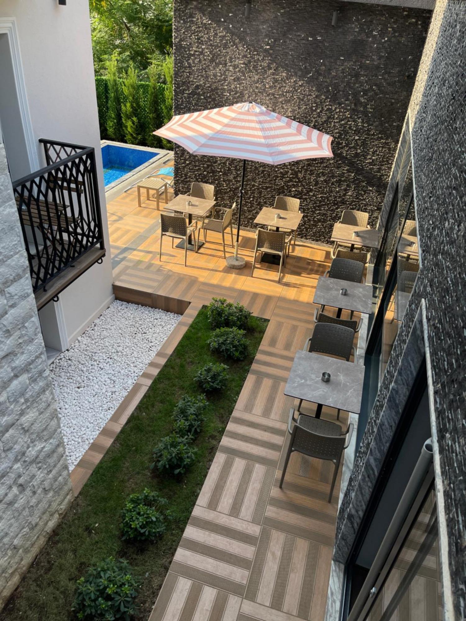 Otel Viola 4*