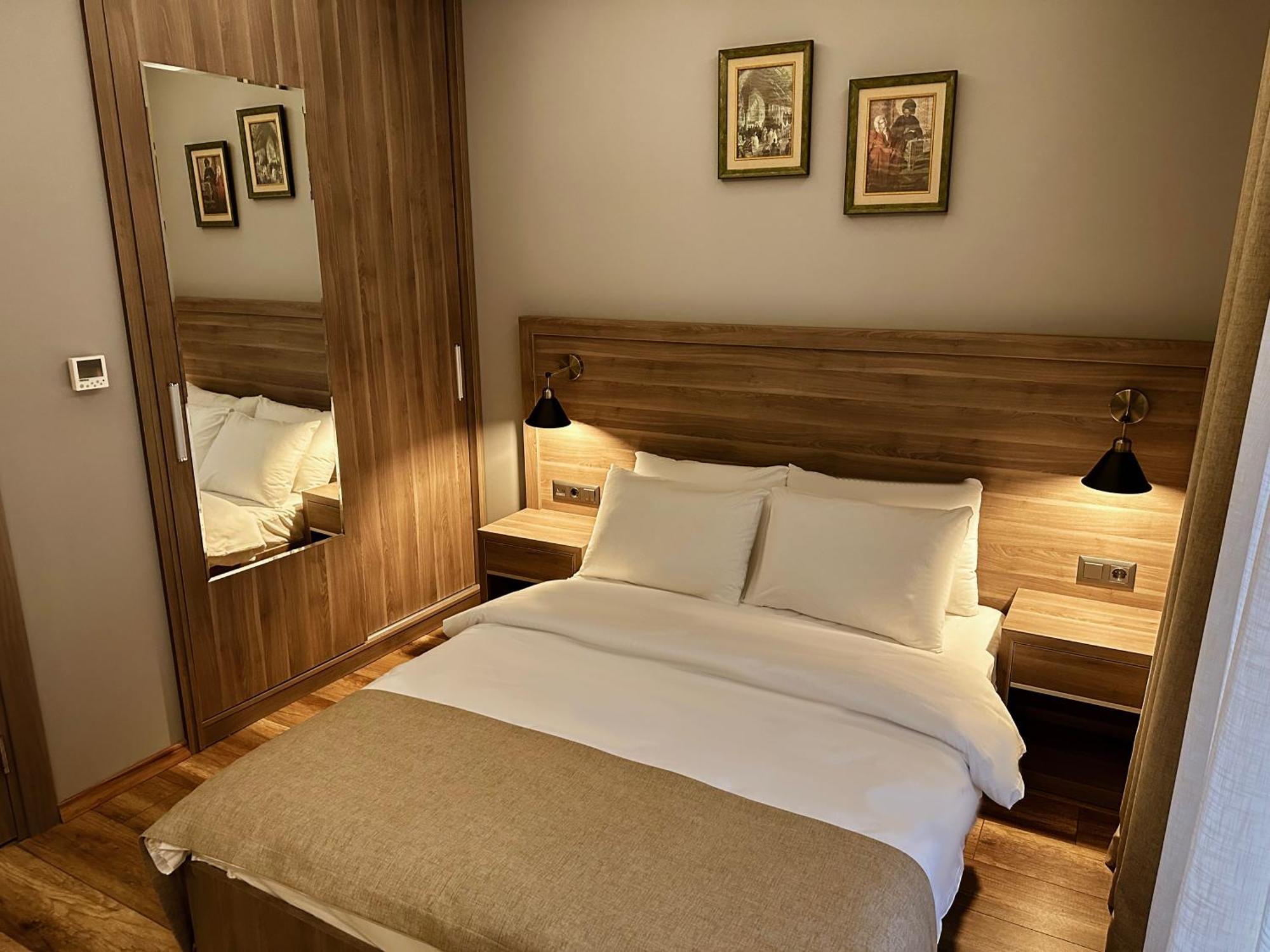 Otel Viola 4*